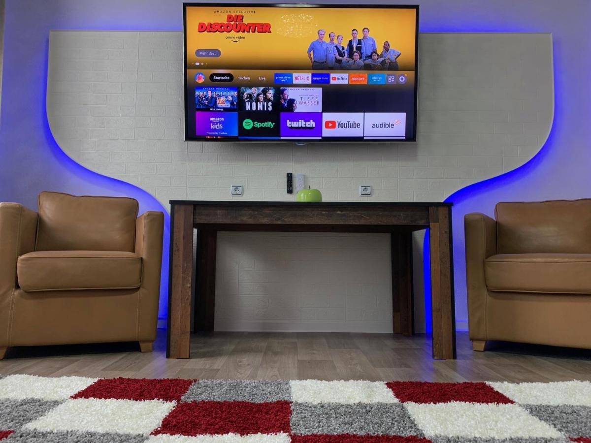 Best-Preis -Gold Suite- Mit Netflix, Self-Check-In, Ebike Ladestation, Fahrradraum, Wlan, Netflix Und Massagesessel - Direkt Am Elberadweg Im Herzen Von Wittenberge Dış mekan fotoğraf