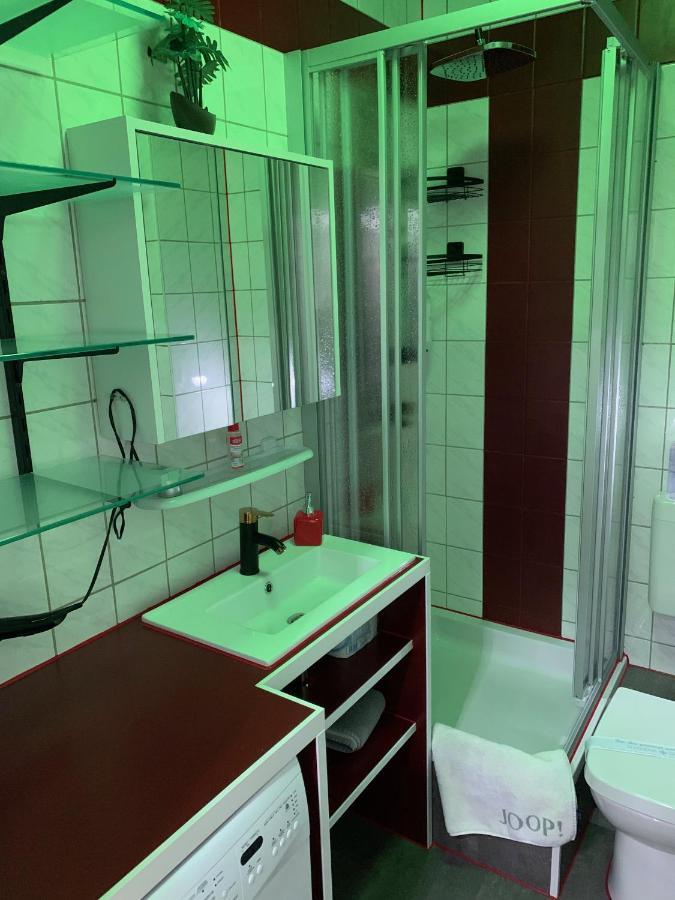 Best-Preis -Gold Suite- Mit Netflix, Self-Check-In, Ebike Ladestation, Fahrradraum, Wlan, Netflix Und Massagesessel - Direkt Am Elberadweg Im Herzen Von Wittenberge Dış mekan fotoğraf
