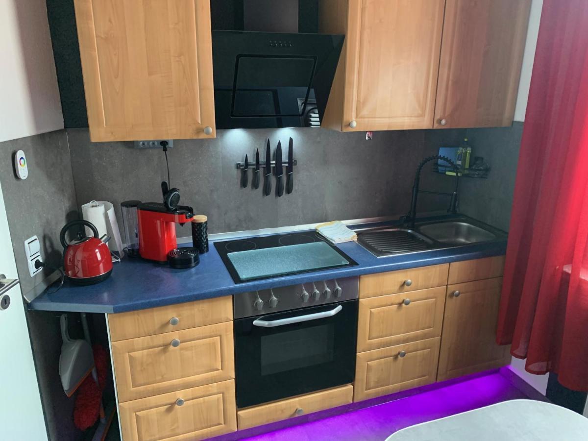 Best-Preis -Gold Suite- Mit Netflix, Self-Check-In, Ebike Ladestation, Fahrradraum, Wlan, Netflix Und Massagesessel - Direkt Am Elberadweg Im Herzen Von Wittenberge Dış mekan fotoğraf